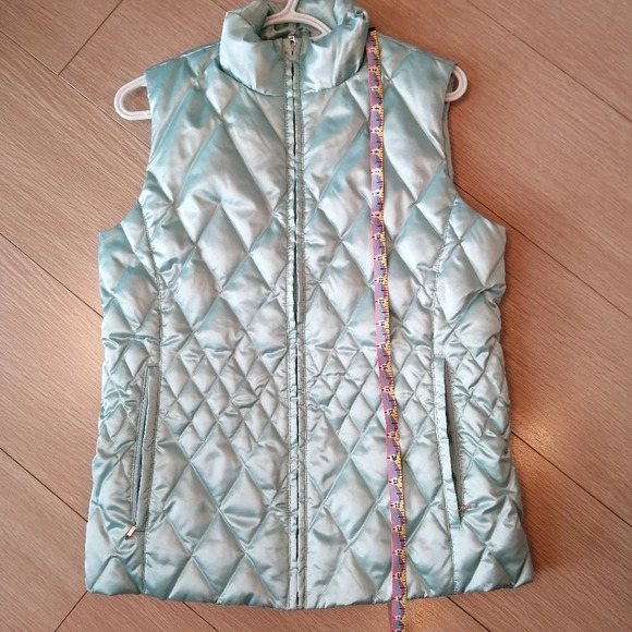 Lands' End Goose Down Quilted Puffer Vest in Shimmery Satin Zip Up Small 6-8 - Picture 14 of 15